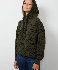 Velvet by Graham and Spencer Velvet Roseanne Fleece 7 Velvet by Graham and Spencer Velvet Roseanne Fleece