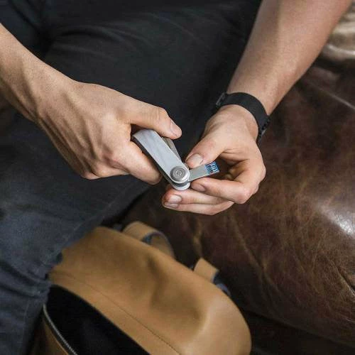 Orbitkey Portachiavi 2.0 Rubber Pearl White 5 Orbitkey Portachiavi 2.0 Rubber Pearl White