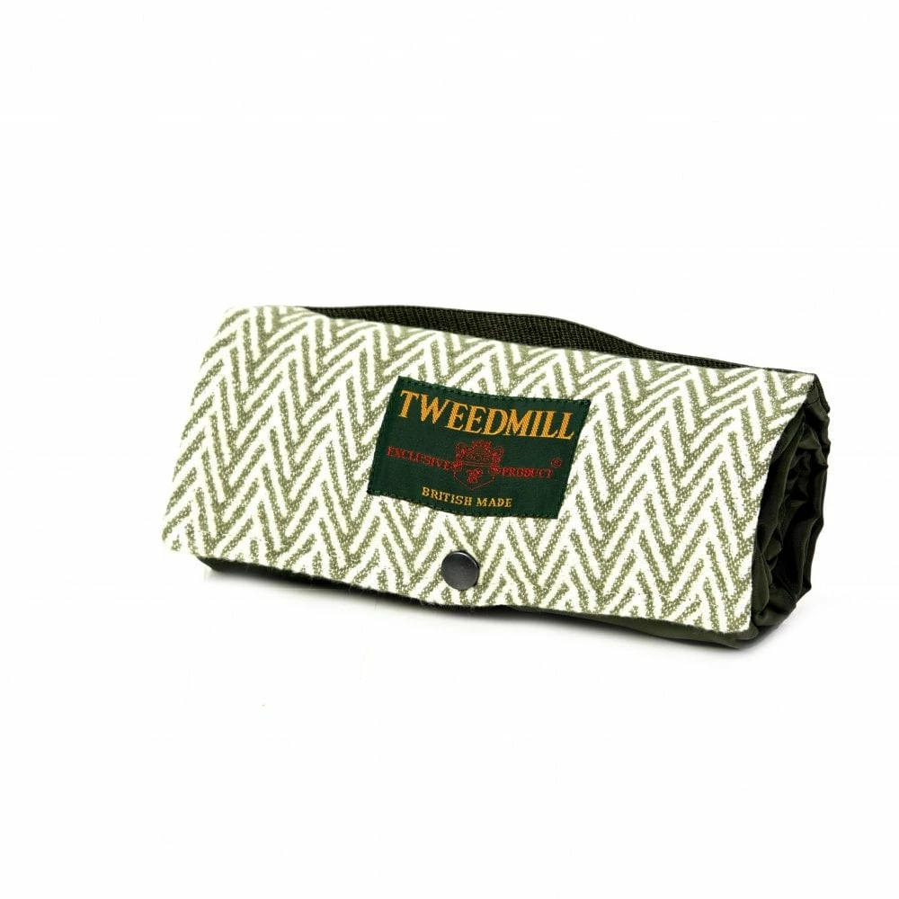 Tweedmill Olive Organic Cotton Walker Companion Picnic Rug with Waterproof Backing 3 Tweedmill Olive Organic Cotton Walker Companion Picnic Rug with Waterproof Backing