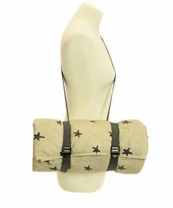 Tweedmill Newbury Quilted Grey Star Picnic Rug 125x125cm 7 Tweedmill Newbury Quilted Grey Star Picnic Rug 125x125cm